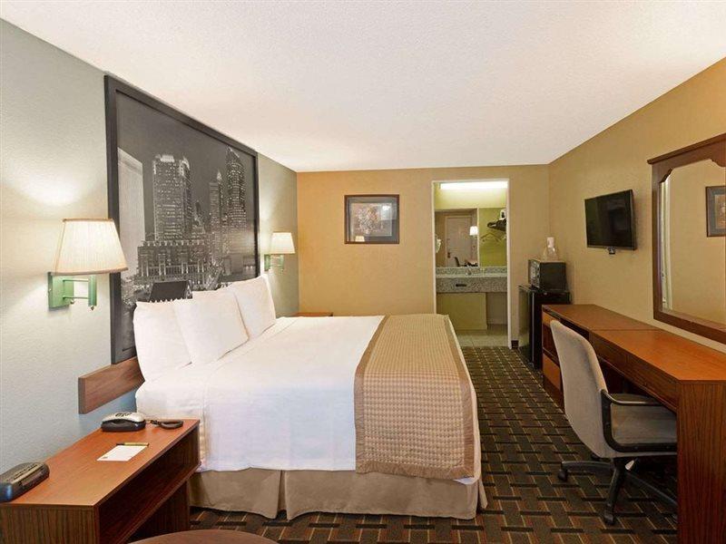 Rodeway Inn Charlotte Airport Area Экстерьер фото