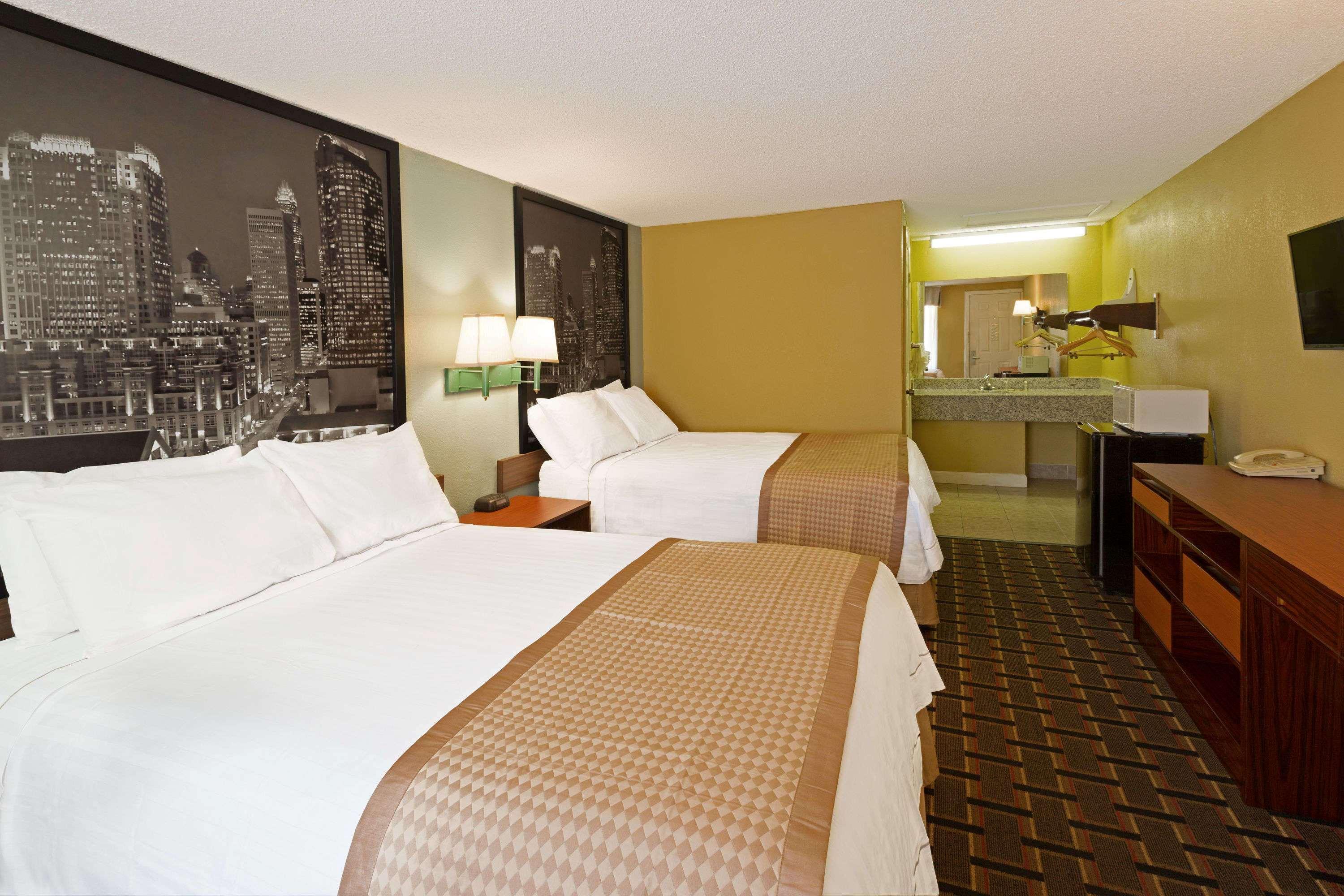 Rodeway Inn Charlotte Airport Area Экстерьер фото