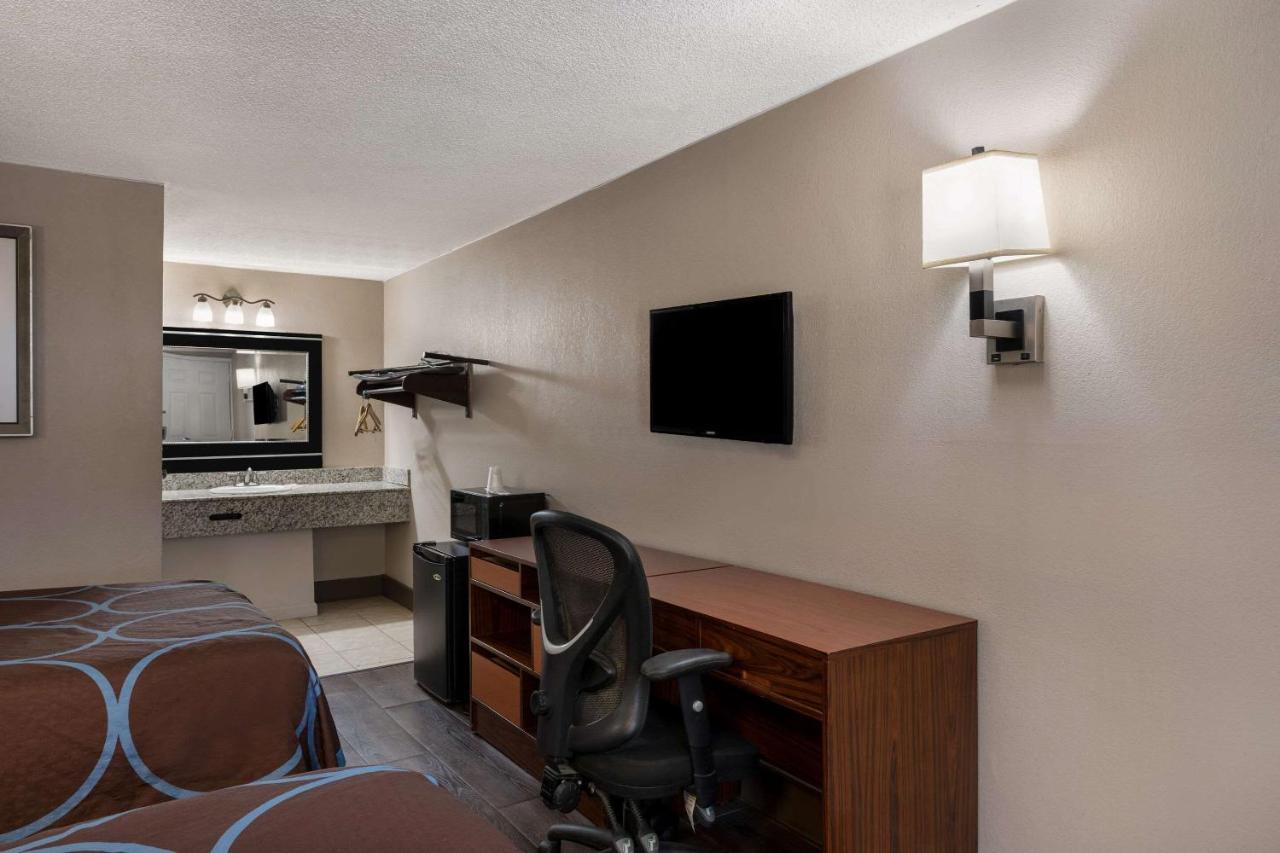 Rodeway Inn Charlotte Airport Area Экстерьер фото