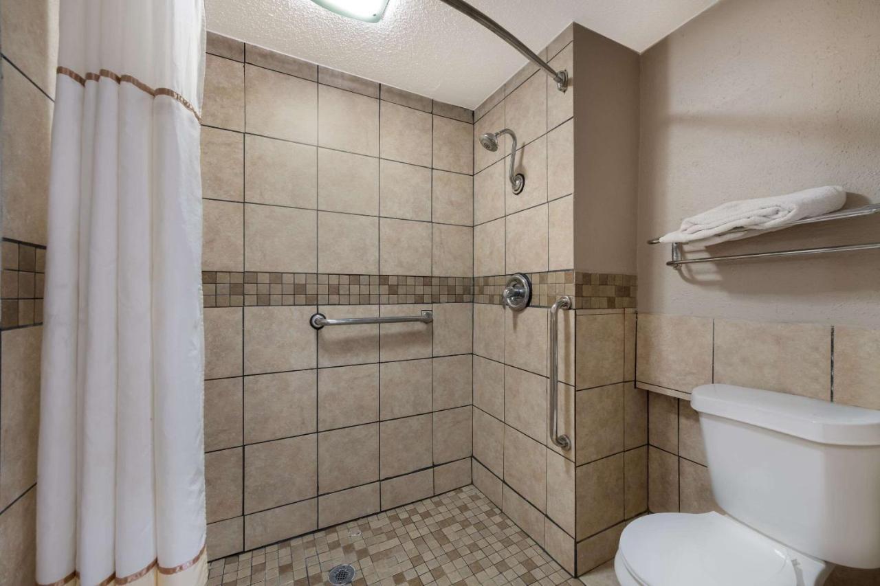 Rodeway Inn Charlotte Airport Area Экстерьер фото